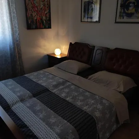 아파트 Apartman *